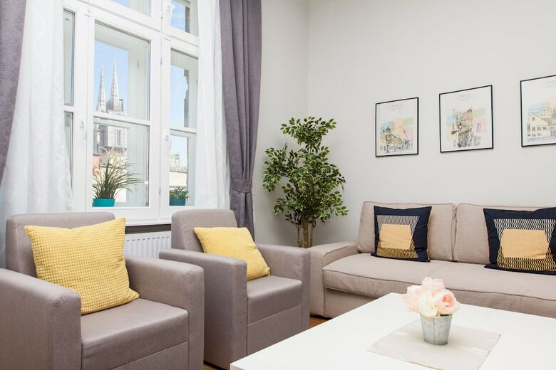 Luxury Main Square Apartments