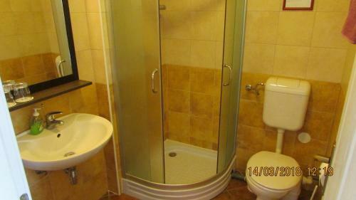 Hostal Rooms With A Parking Space Zagreb - 14837