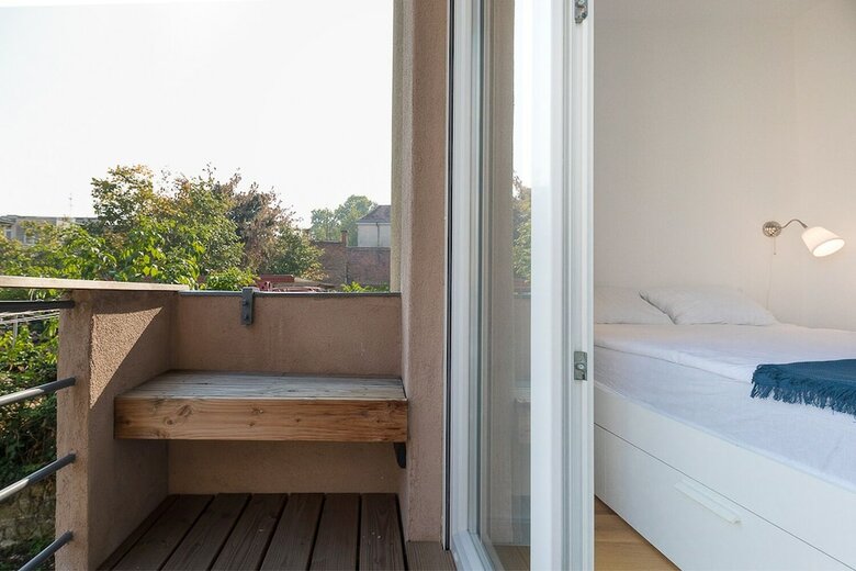 2bdr Design Apartment With Beautiful Terrace View