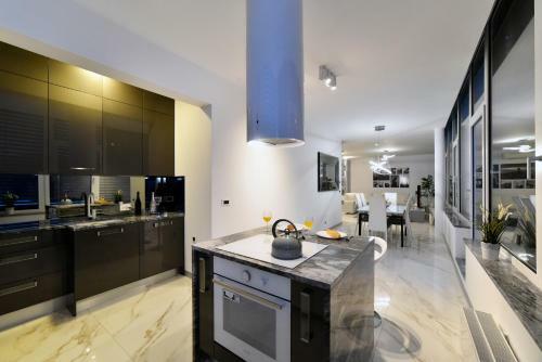 Apartment Luxury 4U