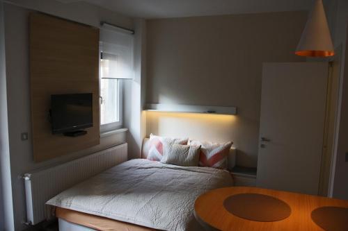 Apartments With Wifi Zagreb - 15952