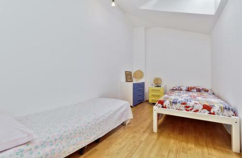 Hostal Aurora House With Apartments