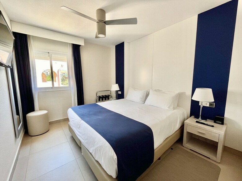 Aparthotel Los Amigos Beach Club