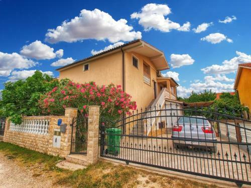 Apartments ?ur?a 1390