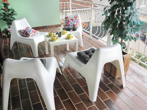 Holiday Home Haus Noemi (pul167)