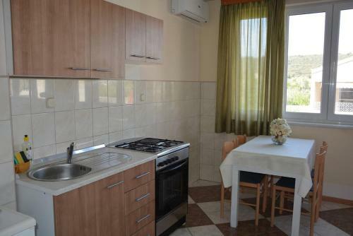 Sea View Apartments Pericic