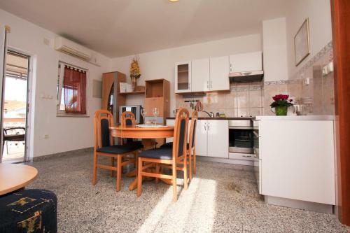 Apartments Azuro