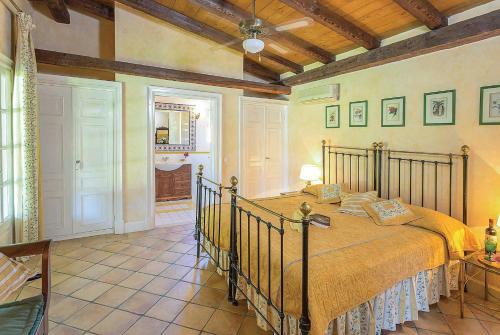 Acharavi Villa Sleeps 4 Air Con Wifi