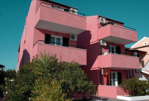 Aparthotel Nireas Studios & Aparts