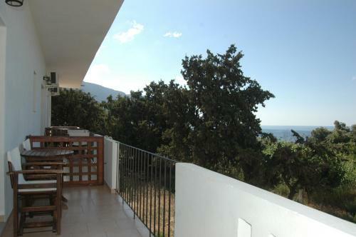 Pachnes Bed And Breakfast