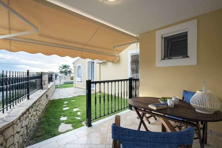 Sea Breeze Hotel & Apartments