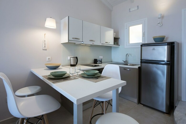 Sea Breeze Hotel & Apartments
