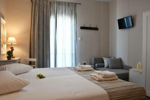 Hostal Akro Rooms
