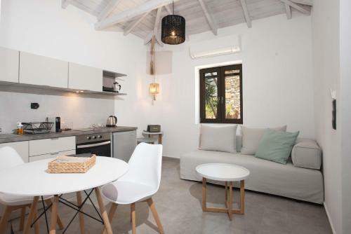 Calme Suites Mani