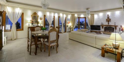 Villa Pari Manda