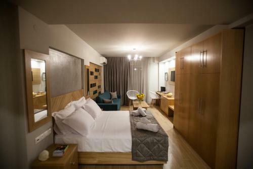 Pallas Luxury Apartments