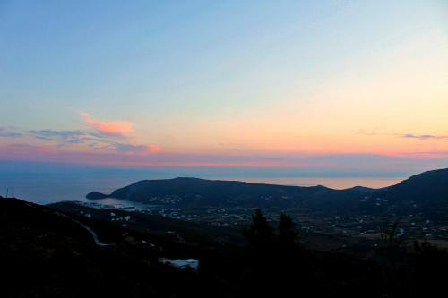Villette Adonis Andros