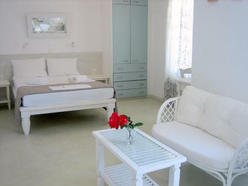 Hotel Studios Anemomilos