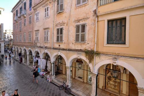 Lemonia Luxury Apartment
