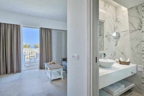 Hotel White Pearls-adults Only