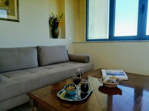 Hostal Amforeas Retreat Guesthouse