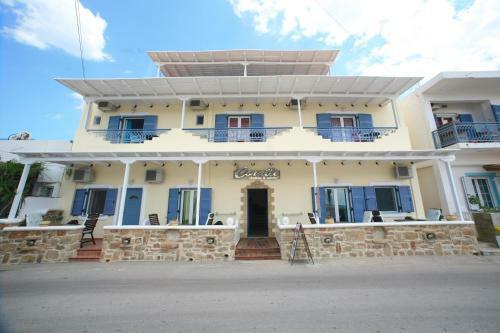 Hostal Coralli Rooms