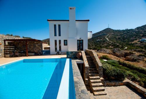 Maris Luxury Villa