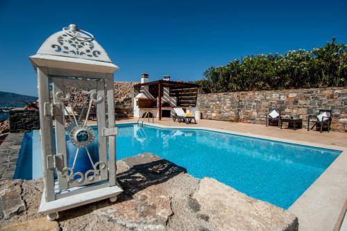 Maris Luxury Villa