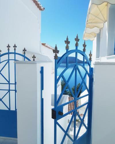 Grand Bleu Apartments&villas