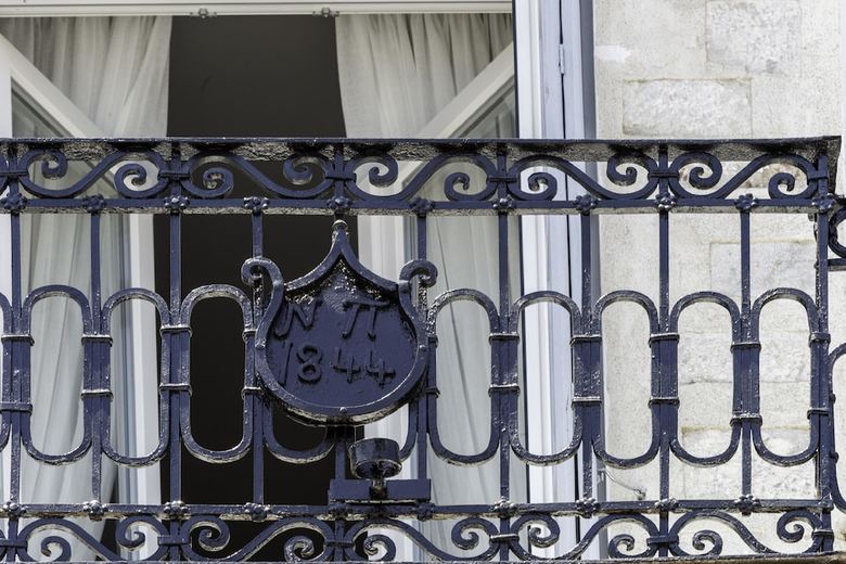 Hostal 1844 Suites