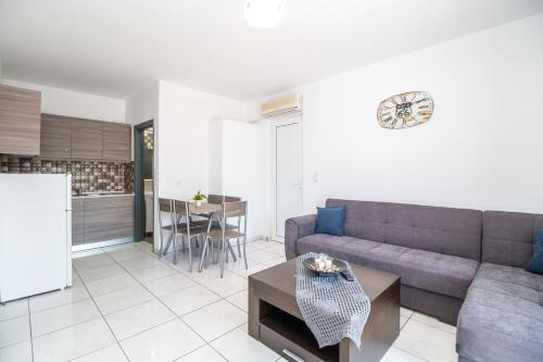 Apartamento Toulas Studios & Apts No2