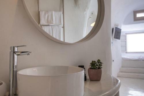The Globe Suites Villa