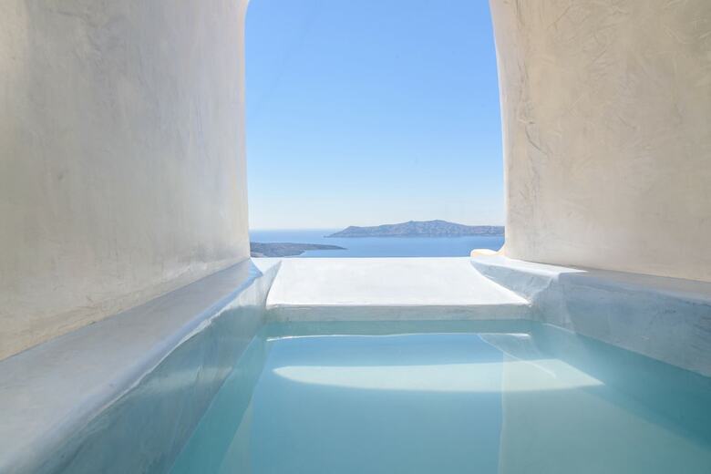Hostal On The Cliff Suites
