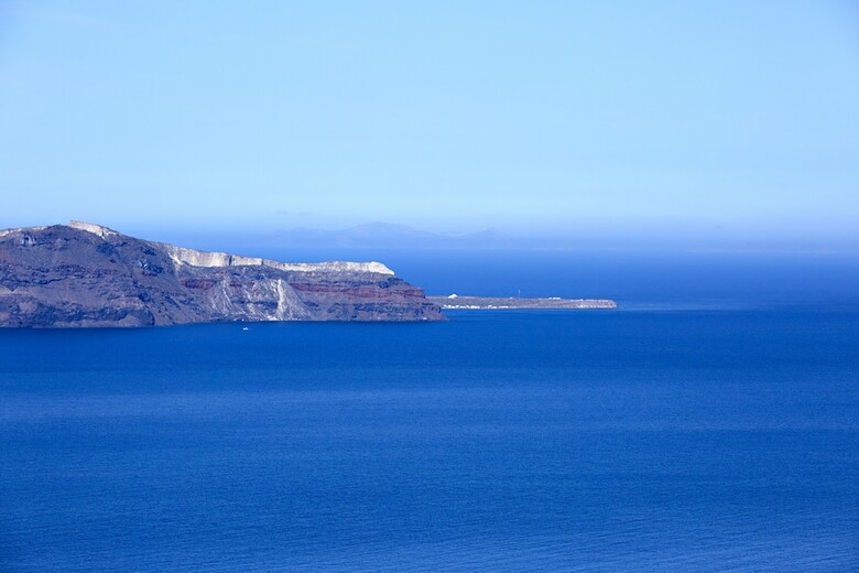 Hostal On The Cliff Suites