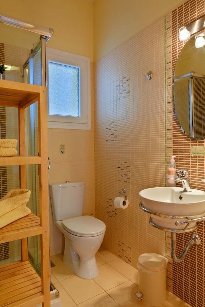Hostal Elaia Boutique Apartments