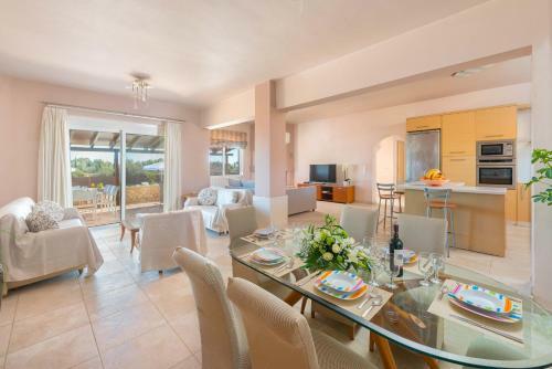Marysol Luxury Villa