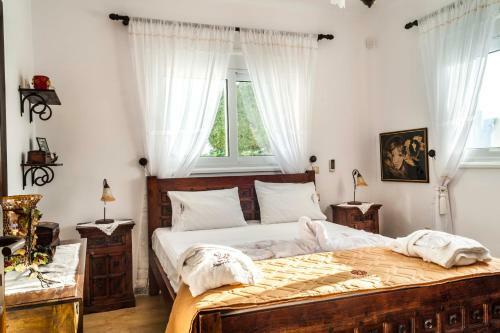 Villa Dionysus