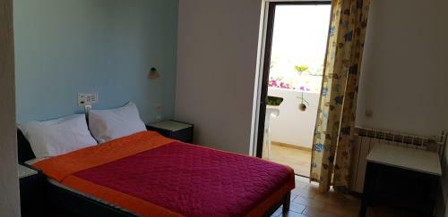 Hostal Elena's Guesthouse