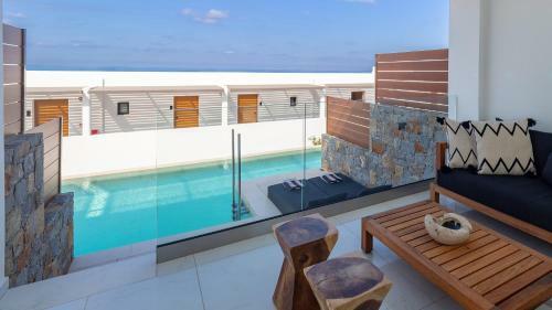 Hotel Abaton Island Resort & Spa