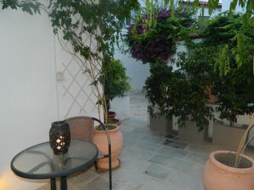 Perakis Apartments