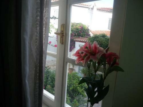 Perakis Apartments