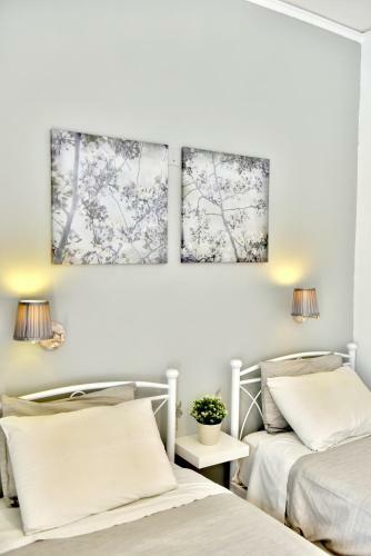 Hostal Guesthouse Corali