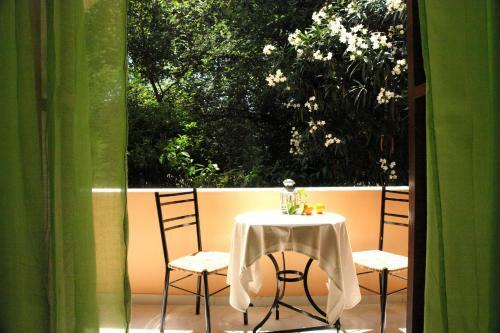 Villa Olive Apartments