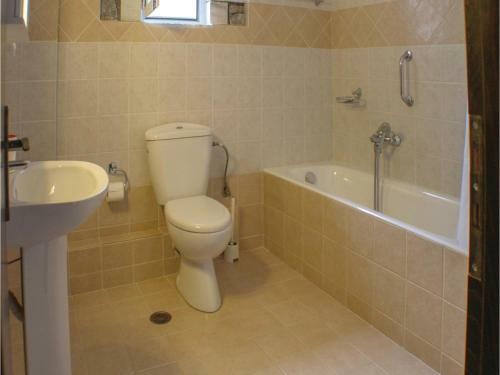 Three-bedroom Holiday Home In Kalamata