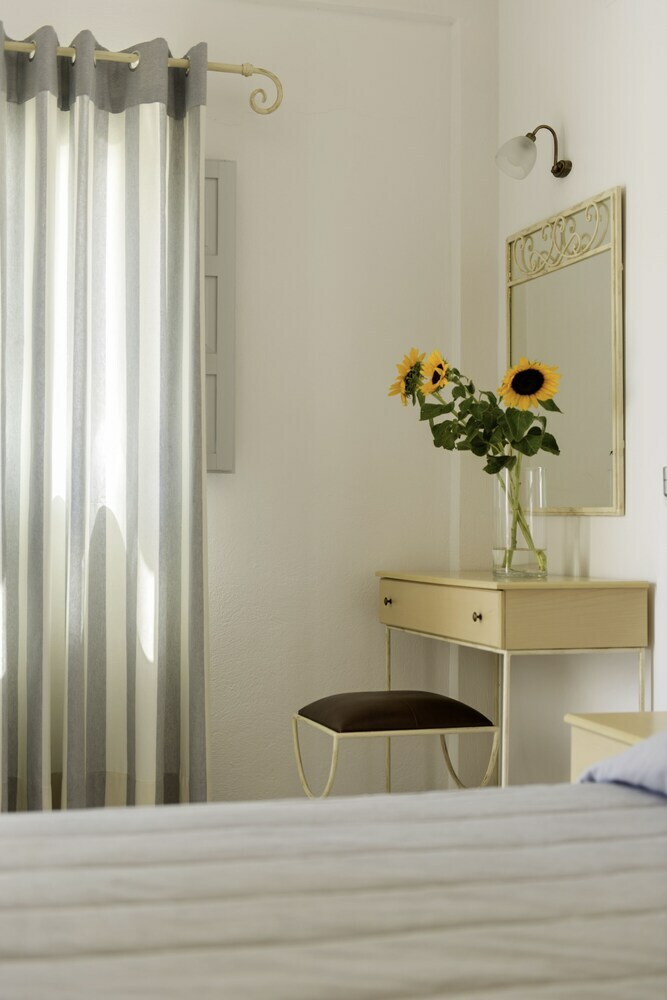 Aparthotel Makris Beach Hotel