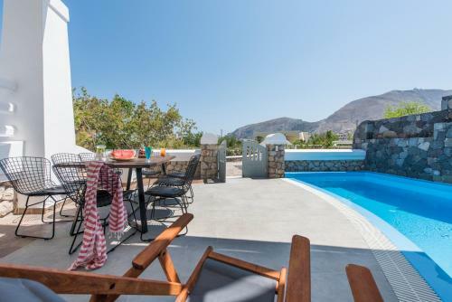 Secret Earth Villas - Santorini