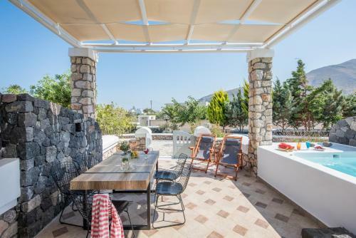 Secret Earth Villas - Santorini