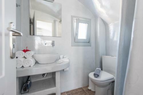 Secret Earth Villas - Santorini