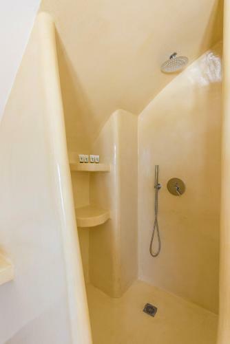 Secret Earth Villas - Santorini