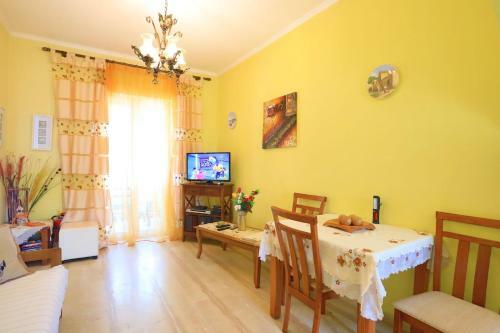 Beach House Varvara